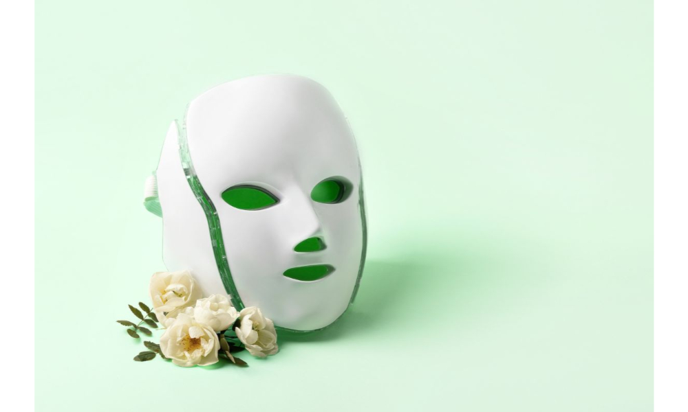 7 Mistakes People Make When Using LED Face Masks